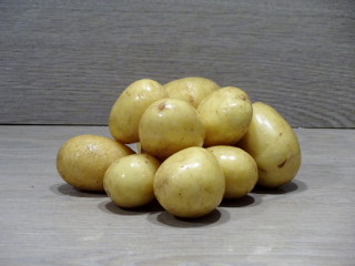 Kartoffeln Agata, festkochend, gewaschen